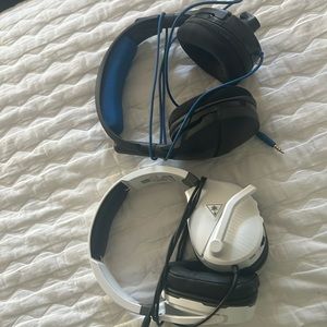 Two gaming headsets turtle beach